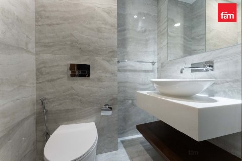 2 bedrooms Apartment in Dubai, UAE No. 126745 12