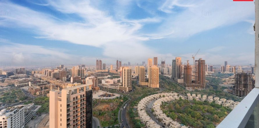 2 bedrooms Apartment in Dubai, UAE No. 126745