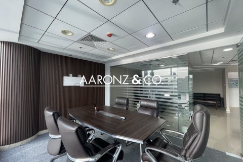 92مربع، مكتب في الخليج التجاري, الإمارات العربية المتحدة رقم 132751