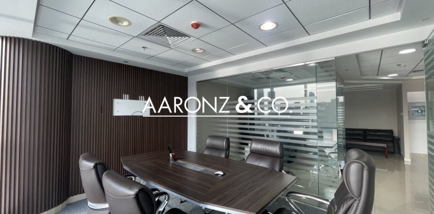 92مربع، مكتب في الخليج التجاري, الإمارات العربية المتحدة رقم 132751