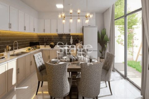 Townhouse de 2 dormitorios en Dubai Land, UAE No. 185747 5
