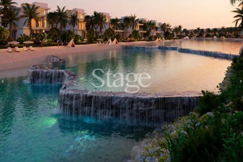 4 bedrooms Townhouse in Dubai Land, UAE No. 185746 7