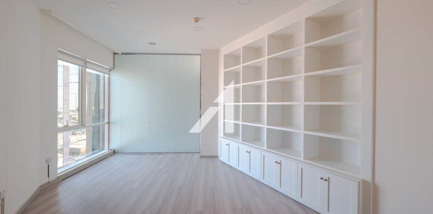 Офис 223.9м² в Дубай, ОАЭ №107602