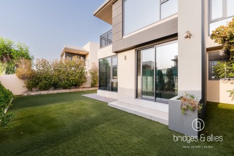4 bedrooms Villa in Dubai Hills Estate, UAE No. 165890 8