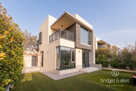 4 bedrooms Villa in Dubai Hills Estate, UAE No. 165890