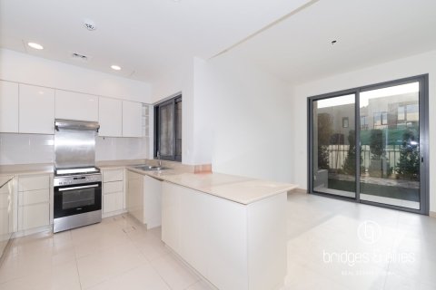 4 bedrooms Villa in Dubai Hills Estate, UAE No. 165890 4