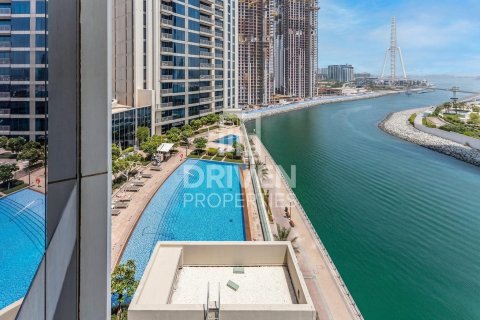2 bedrooms Apartment in 5242, UAE No. 191750 16