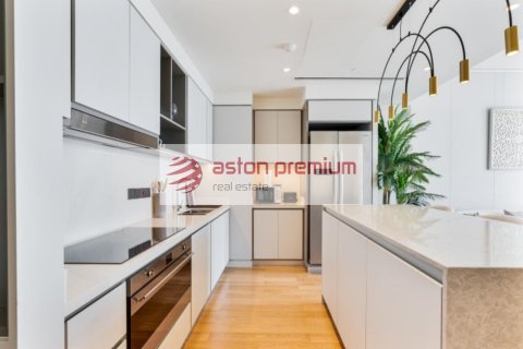 Apartment de 3 dormitorios en EMAAR Beachfront, UAE No. 137629 23