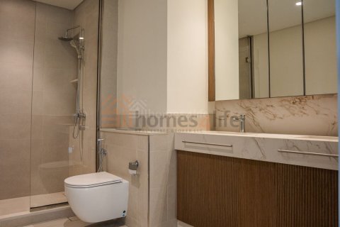 Apartment de 2 dormitorios en EMAAR Beachfront, UAE No. 163022 3