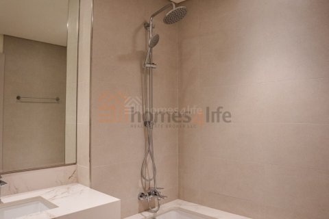Apartment de 2 dormitorios en EMAAR Beachfront, UAE No. 163022 4