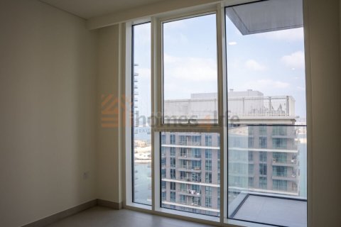 Apartment de 2 dormitorios en EMAAR Beachfront, UAE No. 163022 14