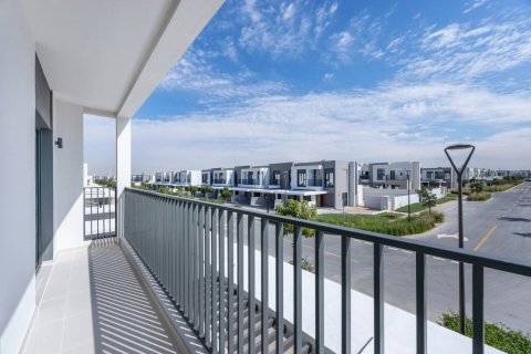 3 غرف نوم فيلا في EMAAR South, الإمارات العربية المتحدة رقم 163017 3