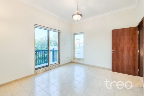 Villa de 4 dormitorios en Jumeirah Islands, UAE No. 173808 11