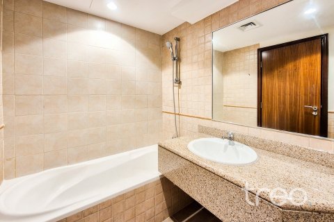 Villa de 4 dormitorios en Jumeirah Islands, UAE No. 173808 17