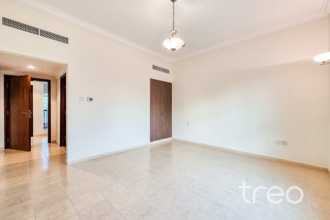 Villa de 4 dormitorios en Jumeirah Islands, UAE No. 173808 13