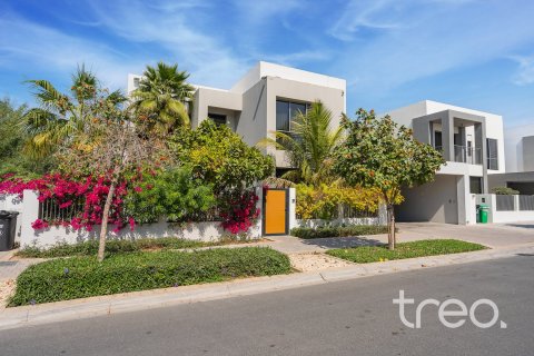 5 bedrooms Villa in Dubai Hills Estate, UAE No. 173807