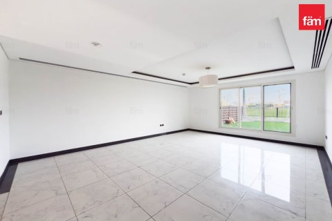 Вилла с 4 спальнями в Дубай, ОАЭ №141521 18