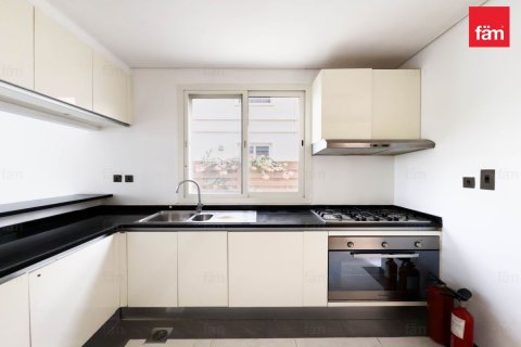 Вилла с 4 спальнями в Дубай, ОАЭ №141521 15