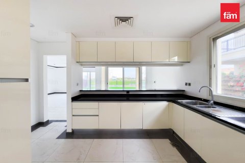 Вилла с 4 спальнями в Дубай, ОАЭ №141521 11