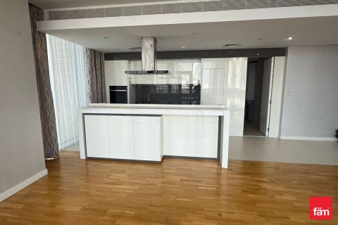 Квартира с 3 спальнями в Дубай, ОАЭ №141518 5