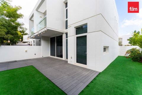 Таунхаус с 3 спальнями в Дубай, ОАЭ №141519 3