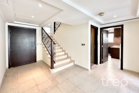 Villa de 3 dormitorios en Jumeirah Park, UAE No. 173926 11