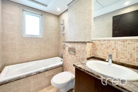 Villa de 3 dormitorios en Jumeirah Park, UAE No. 173926 7