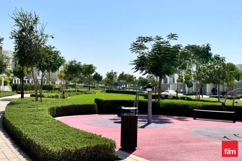 4 غرف نوم فيلا في دبي, الإمارات العربية المتحدة رقم 165556 4