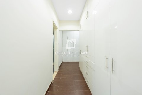 Вилла с 6 спальнями №129461 23