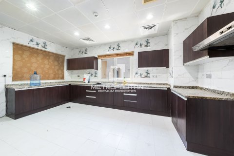 Вилла с 6 спальнями №129461 12