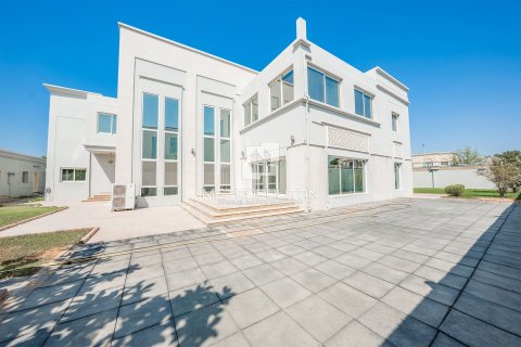 Вилла с 6 спальнями №129461 15