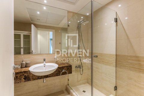 Квартира с 2 спальнями в Trident Grand Residence, ОАЭ №193505 3