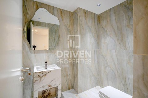 Квартира с 2 спальнями в The Residences, ОАЭ №193502 3
