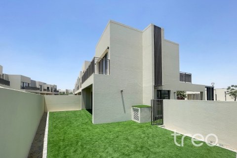 4 bedrooms Villa in EMAAR South, UAE No. 203881