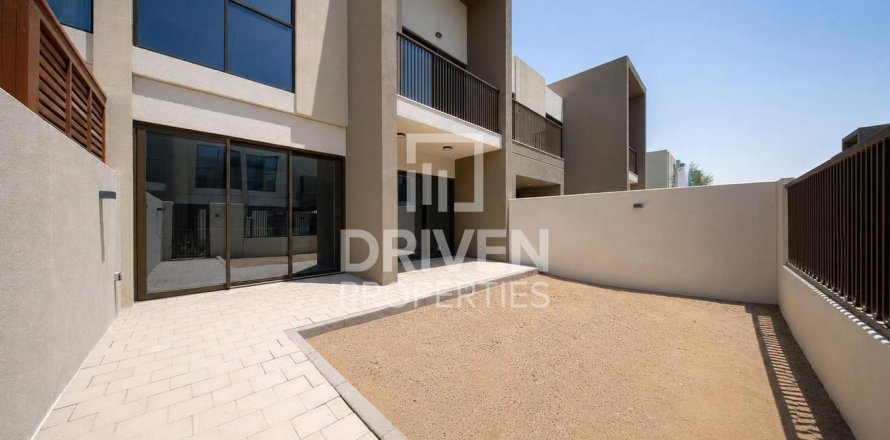 Villa de 3 chambres à Villanova, UAE No. 202538