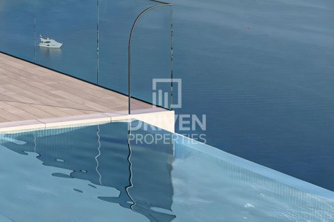 2 bedrooms Apartment in EMAAR Beachfront, UAE No. 198853 5