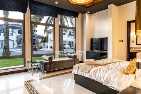 Вилла с 6 спальнями №128449 18