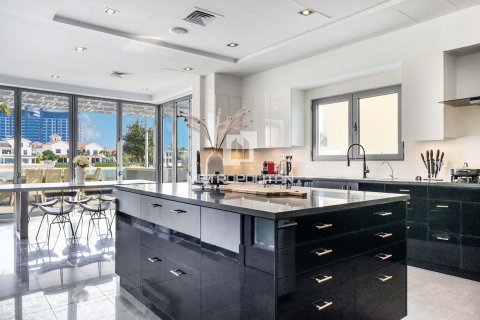 Вилла с 6 спальнями №128449 14