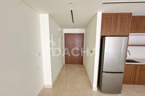 Квартира с 1 спальней в EMAAR Beachfront, ОАЭ №161996 4