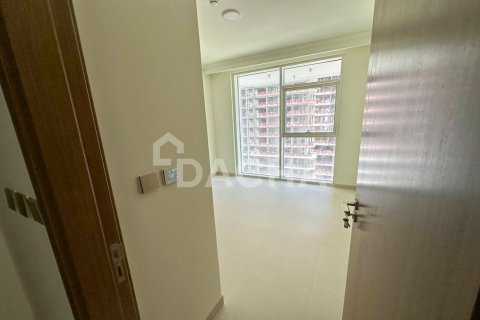 Квартира с 1 спальней в EMAAR Beachfront, ОАЭ №161996 7