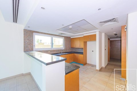 4 غرف نوم فيلا في Jumeirah Park, الإمارات العربية المتحدة رقم 200974 13