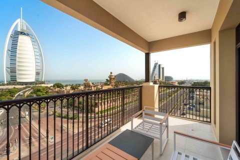 Квартира с 3 спальнями в Умм-Сукейм, ОАЭ №147001 3