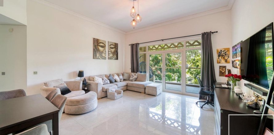 2 غرف نوم شقة في Shoreline Apartments, الإمارات العربية المتحدة رقم 205935