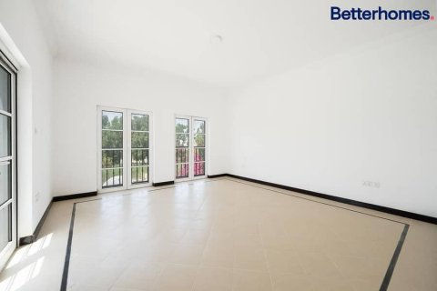 Villa de 4 dormitorios  No. 114849 18