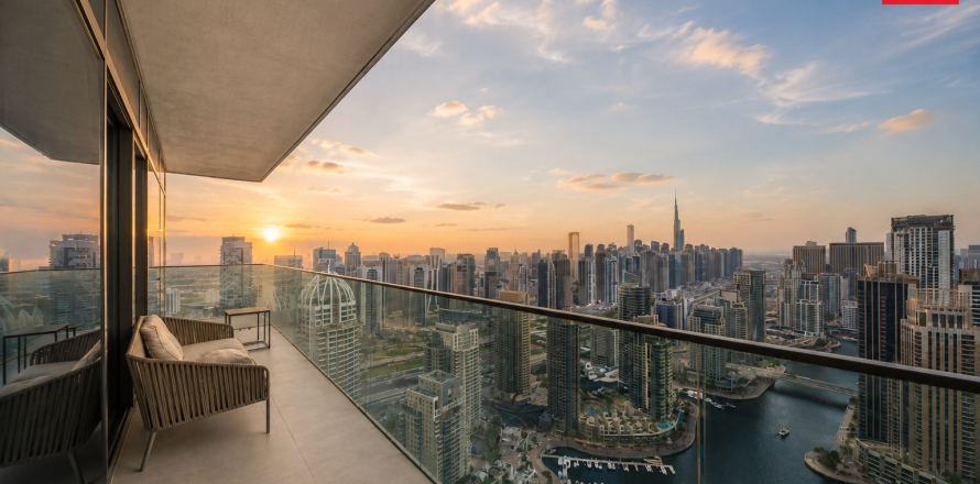 Apartment de 3 dormitorios en Dubai Marina, UAE No. 166489