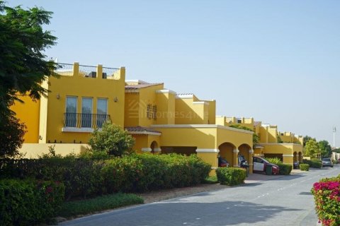 2 bedrooms Apartment in Dubai Land, UAE No. 163049 19