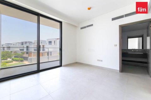 4 bedrooms Villa in Dubai, UAE No. 165475 24