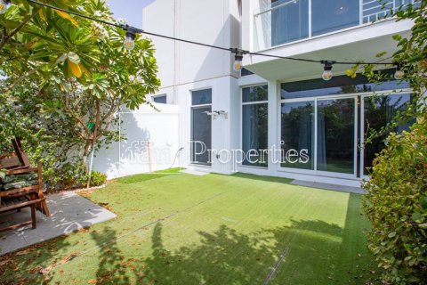 3 bedrooms Townhouse in Dubai, UAE No. 165474