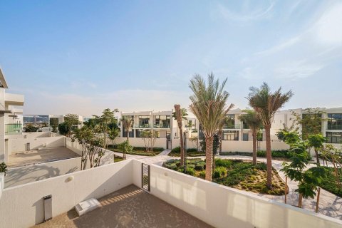 Villa de 5 chambres à District One, UAE No. 102897 12