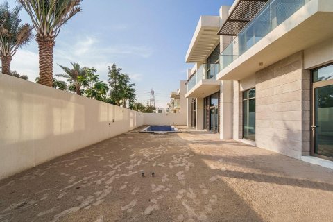 Villa de 5 chambres à District One, UAE No. 102897 15
